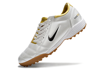 Carregar imagem no visualizador da galeria, Nike Total 90 Society - Branco Dourado