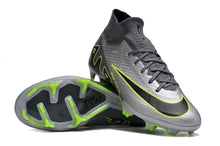Carregar imagem no visualizador da galeria, Nike Feminina Air Zoom Superfly 9 FG Elite - Prata