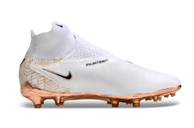 Carregar imagem no visualizador da galeria, Nike Feminina Phantom GX Elite DF FG - Golden Pack
