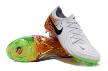 Carregar imagem no visualizador da galeria, Nike Feminina Phantom GX2 Elite FG - Cinza Laranja