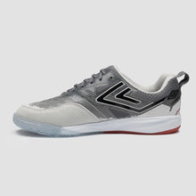 Carregar imagem no visualizador da galeria, Chuteira Futsal Umbro Pro 5 Bump Shark