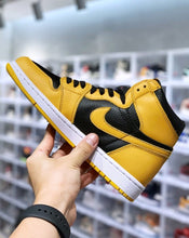 Carregar imagem no visualizador da galeria, Tênis Nike Air Jordan 1