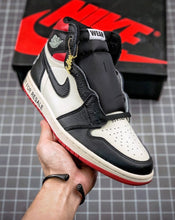 Carregar imagem no visualizador da galeria, Tênis Nike Air Jordan 1