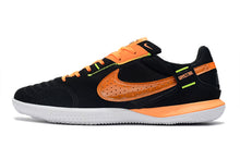 Carregar imagem no visualizador da galeria, Nike Street Gato Futsal - Preto Laranja