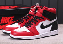 Carregar imagem no visualizador da galeria, Tênis Nike Air Jordan 1