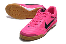 Carregar imagem no visualizador da galeria, Nike SB Gato Futsal - Rosa