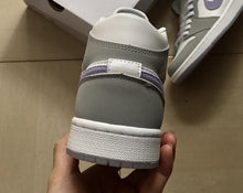 Carregar imagem no visualizador da galeria, Tênis Nike Air Jordan 1