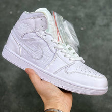 Carregar imagem no visualizador da galeria, Tênis Nike Air Jordan 1