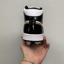 Carregar imagem no visualizador da galeria, Tênis Nike Air Jordan 1