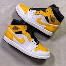 Carregar imagem no visualizador da galeria, Tênis Nike Air Jordan 1