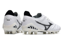 Carregar imagem no visualizador da galeria, Mizuno Morelia Neo III Pro FG - Branco Preto