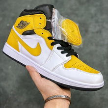 Carregar imagem no visualizador da galeria, Tênis Nike Air Jordan 1