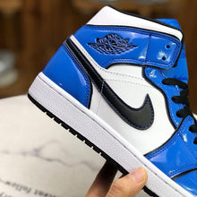 Carregar imagem no visualizador da galeria, Tênis Nike Air Jordan 1