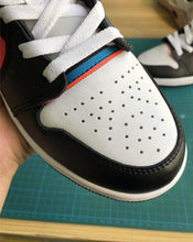 Carregar imagem no visualizador da galeria, Tênis Nike Air Jordan 1