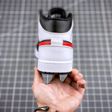Carregar imagem no visualizador da galeria, Tênis Nike Air Jordan 1