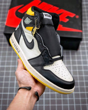 Carregar imagem no visualizador da galeria, Tênis Nike Air Jordan 1