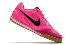 Carregar imagem no visualizador da galeria, Nike SB Gato Futsal - Rosa