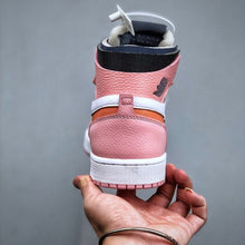 Carregar imagem no visualizador da galeria, Tênis Nike Air Jordan 1