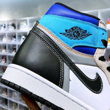 Carregar imagem no visualizador da galeria, Tênis Nike Air Jordan 1