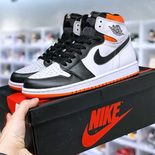 Carregar imagem no visualizador da galeria, Tênis Nike Air Jordan 1