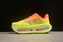 Carregar imagem no visualizador da galeria, NIKE VOMERO PREMIUM
