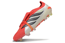 Carregar imagem no visualizador da galeria, Adidas Predator 26 Elite Tongue FG
