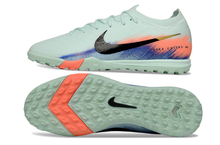 Carregar imagem no visualizador da galeria, Nike Air Zoom Mercurial Vapor 16 Elite TF - United 02
