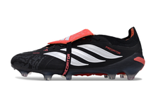 Carregar imagem no visualizador da galeria, Adidas Predator 26 Elite Tongue FG
