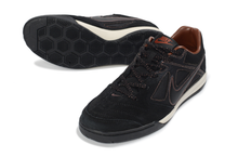 Carregar imagem no visualizador da galeria, Nike SB Gato Futsal - Preto
