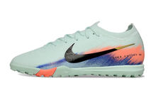 Carregar imagem no visualizador da galeria, Nike Air Zoom Mercurial Vapor 16 Elite TF - United 02
