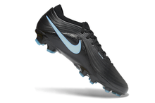 Carregar imagem no visualizador da galeria, Nike Tiempo Maestro Elite FG - Black Pack
