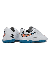 Carregar imagem no visualizador da galeria, Nike Hypervenom Society TF - Branco azul
