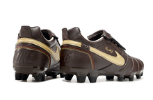 Carregar imagem no visualizador da galeria, Nike Tiempo Legend R10 Elite FG - Marrom
