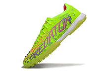 Carregar imagem no visualizador da galeria, Adidas Predator 25 Elite Society - Verde
