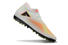 Carregar imagem no visualizador da galeria, Puma Future 8 Ultimate MG - Launch Edition
