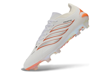 Carregar imagem no visualizador da galeria, Adidas Predator 26 Elite FG
