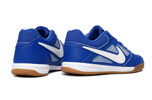 Carregar imagem no visualizador da galeria, Nike SB Gato Futsal - Azul
