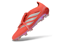 Carregar imagem no visualizador da galeria, Adidas Predator 26 Elite Tongue FG
