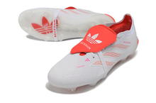 Carregar imagem no visualizador da galeria, Adidas Predator 26 Elite Tongue FG

