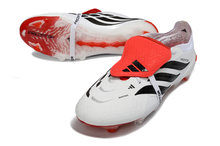 Carregar imagem no visualizador da galeria, Adidas Predator 26 Elite Tongue FG
