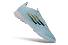 Carregar imagem no visualizador da galeria, Adidas F50 Elite Society TF - Azul Claro
