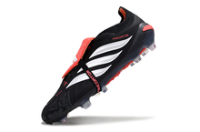 Carregar imagem no visualizador da galeria, Adidas Predator 26 Elite Tongue FG
