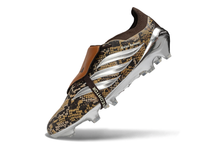Carregar imagem no visualizador da galeria, Adidas Predator 26 Elite Tongue FG
