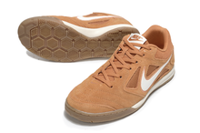 Carregar imagem no visualizador da galeria, Nike SB Gato Futsal
