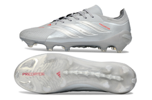 Carregar imagem no visualizador da galeria, Adidas Predator 26 Elite FG
