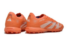 Carregar imagem no visualizador da galeria, Adidas Predator 25 Elite Society - Laranja
