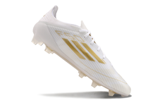 Carregar imagem no visualizador da galeria, Adidas F50 Elite FG - Branco Dourado
