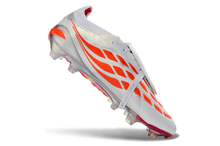 Carregar imagem no visualizador da galeria, Adidas Predator 26 Elite Tongue FG - Branco
