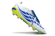 Carregar imagem no visualizador da galeria, Adidas Predator 26 Elite Tongue FG

