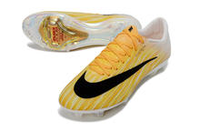 Carregar imagem no visualizador da galeria, Nike Air Zoom Mercurial Superfly 11 Elite FG
